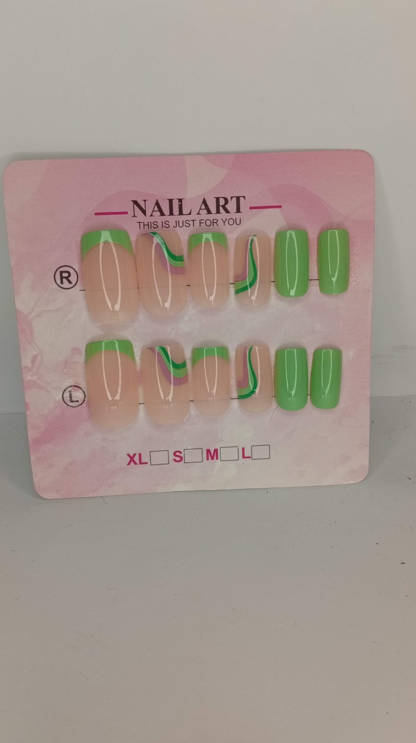 Press on nails - Image 2