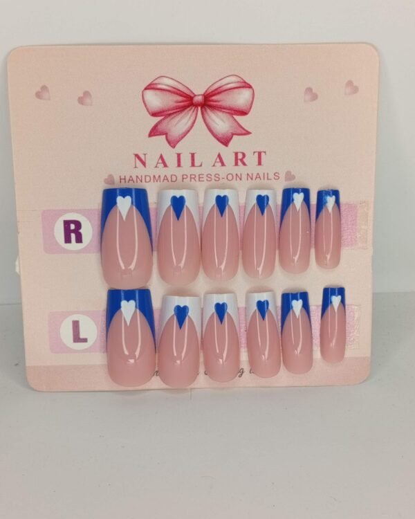 Press on nails