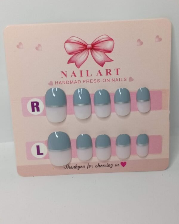 Press on nails