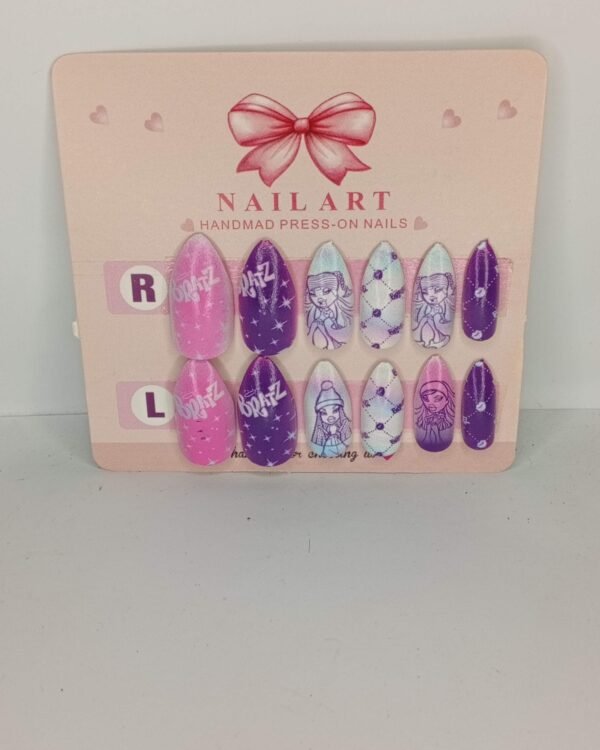 Press on nails