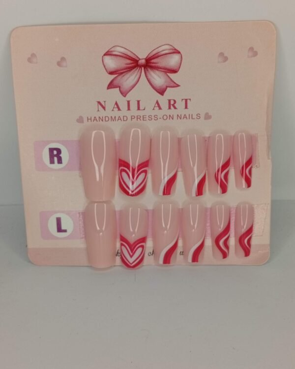 Press on nails