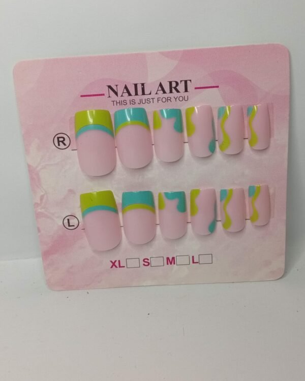 Press on nails